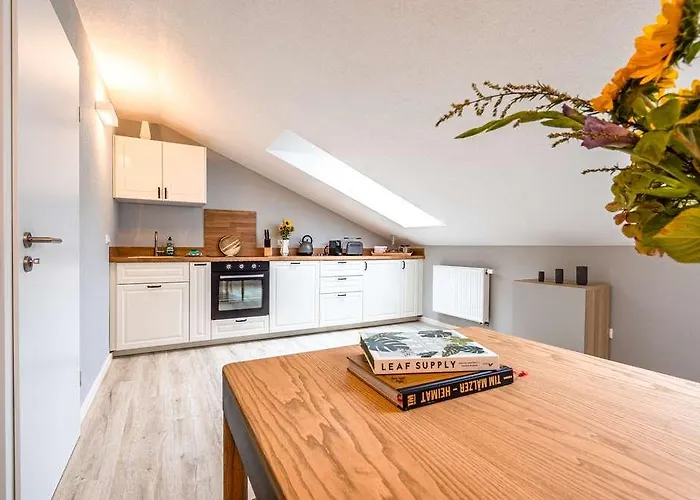 Stuub Langenbach 4* تيتيسي نيوستادت